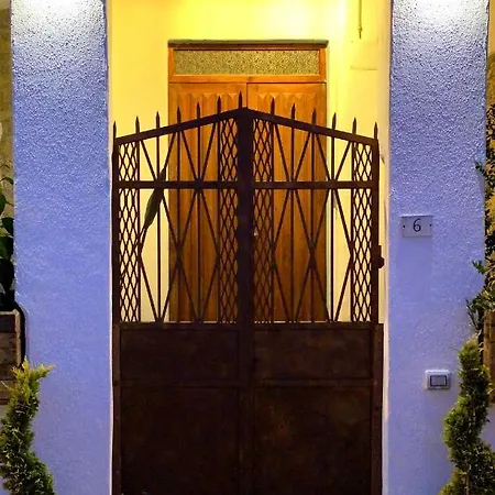 بيت ضيافة Canduleri