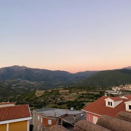 Canduleri 4* אורגוסולו