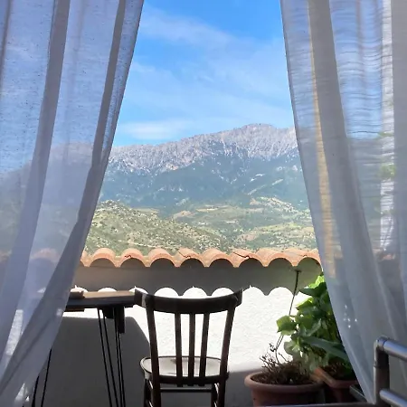 Canduleri Guest house